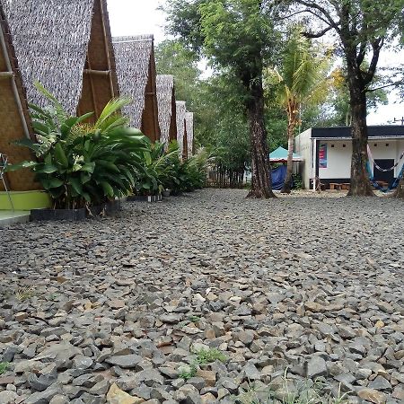 Bunar Tunggal Villa N Resto Anyer Buitenkant foto