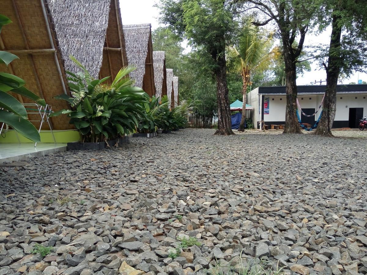 Bunar Tunggal Villa N Resto Anyer Buitenkant foto